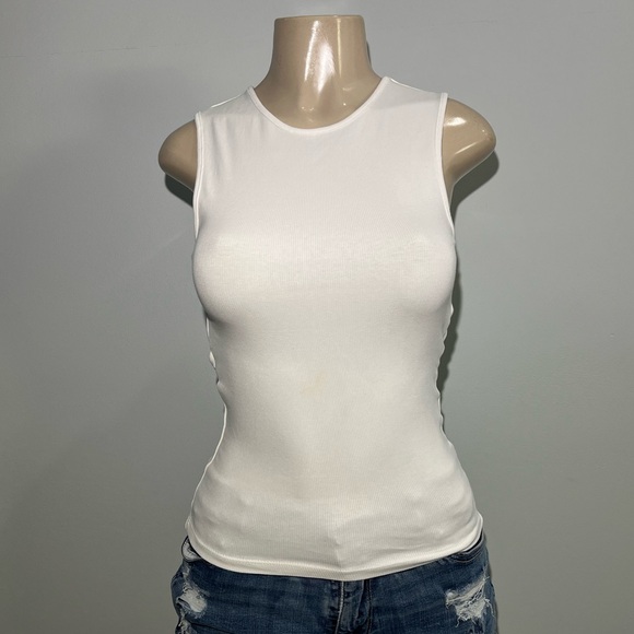 Zara Sleek White Tank Top - Picture 1 of 3